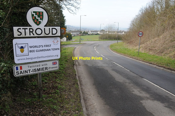 Photo 6"x4" Stroud town sign Nashend c2012