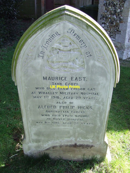 Photo 6"x4" Military Graves Little Cornard c2012 P1