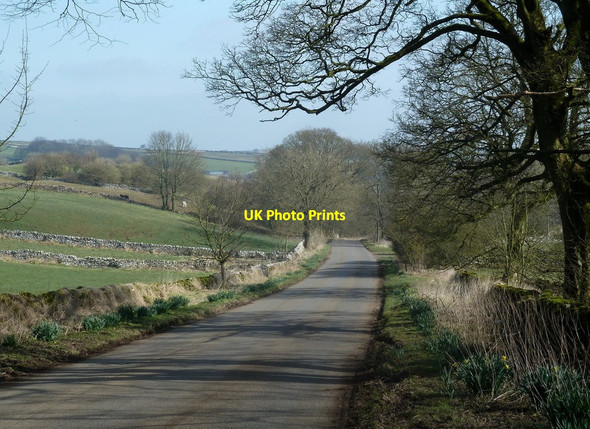 Photo 6"x4" Lane descending east of Taddington Taddington\/SK1471 c2012