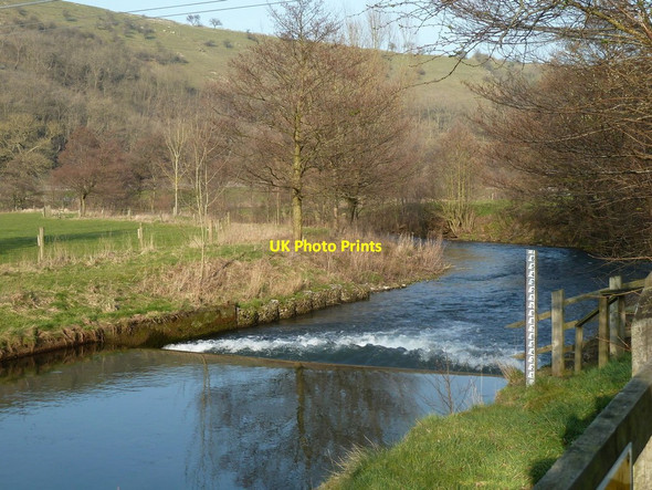 Photo 6"x4" Weir on the River Wye Ashford in the Water c2012