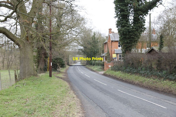 Photo 6"x4" Looking past the M4 Hermitage\/SU5173 c2012