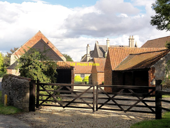 Photo 6"x4" Farm Buildings and Hall Haconby c2011