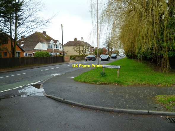 Photo 6"x4" Havant Road looking east from Southbourne Avenue Emsworth c2012