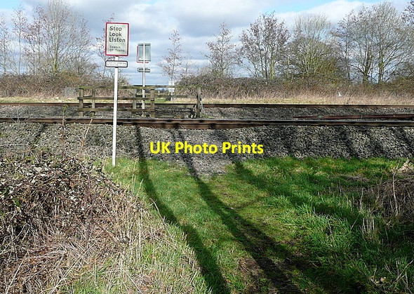 Photo 6"x4" Stop, look, listen ... Dorton c2012