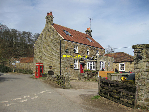 Photo 6"x4" Feversham Arms Inn, Church Houses Church Houses c2012