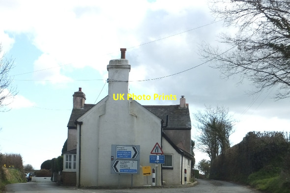 Photo 6"x4" House at fork in the road south of Trematon Trematon c2012
