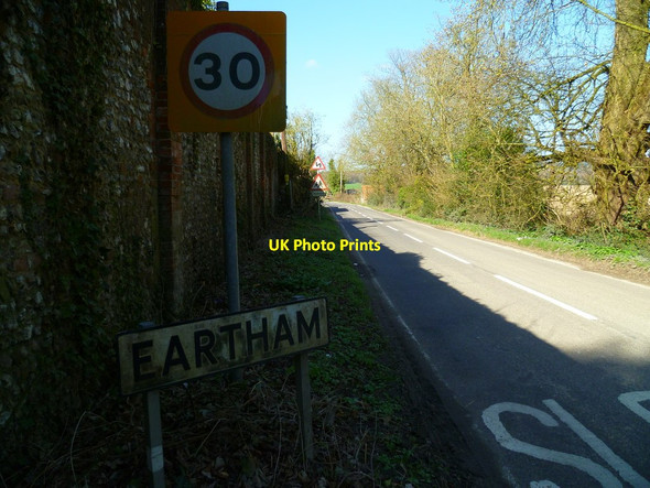 Photo 6"x4" The way into Eartham on Britten's Lane Eartham c2012