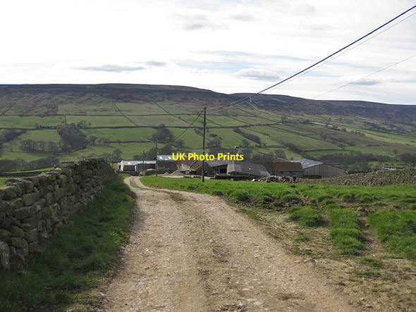 Photo 6"x4" Approaching Bragg Farm from the east. Low Mill\/SE6795 c2012
