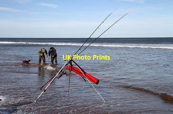 Photo 6"x4" Sea anglers at Thorntonloch Thorntonloch c2012