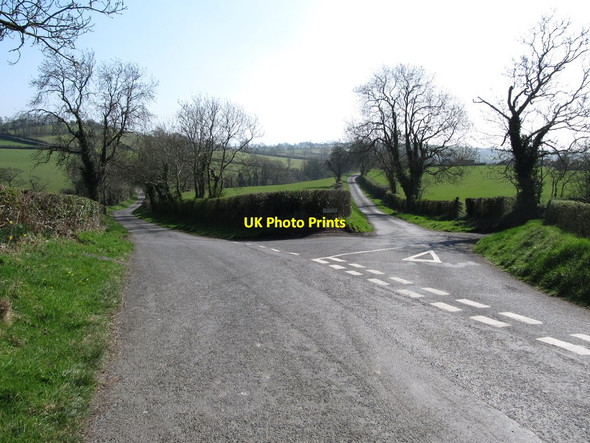 Photo 6"x4" Parting of the ways - the junction of Lisnacroppan and Bronte Roads Milltown\/J1436 c2012