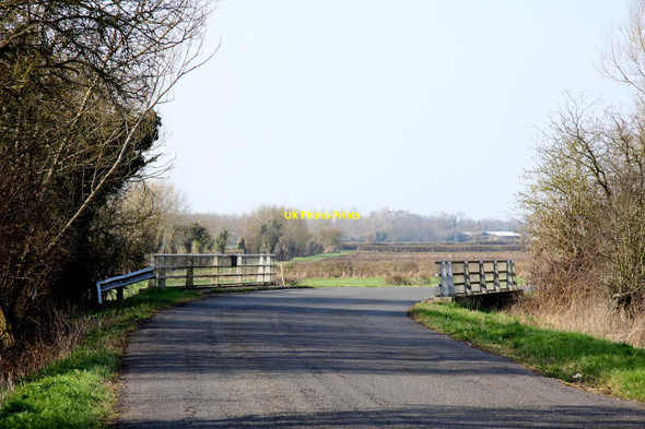 Photo 6"x4" The Ock Bridge on the road to Southmoor Lyford c2012