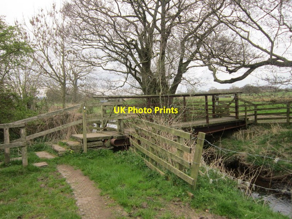 Photo 6"x4" A footbridge near to Wormanby Farm Beaumont\/NY3459 c2012