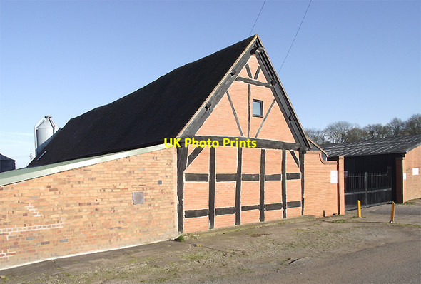 Photo 6"x4" Old  barn at High Grosvenor near Claverley, Shropshire Dallicott c2012