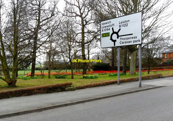Photo 6"x4" Large road sign, Aldeburgh Aldeburgh c2012