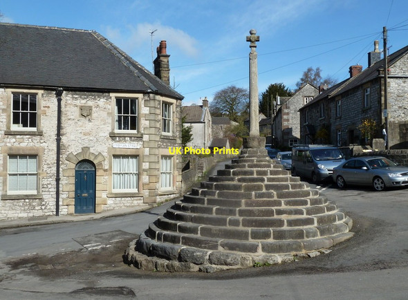 Photo 6"x4" Village cross, Bonsall Matlock c2012
