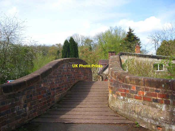 Photo 6"x4" Whittington Horse Bridge (No. 28) on the Staffs & Worcs Canal Whittington\/SO8582 c2012