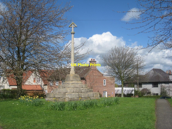 Photo 6"x4" Village Cross at Muston Muston\/SK8237 c2012