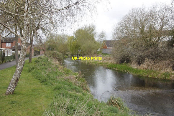 Photo 6"x4" The Lambourn upstream Newbury\/SU4767 c2012