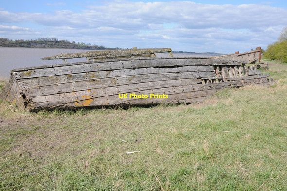 Photo 6"x4" Remains of the Severn Collier Hinton\/SO6803 c2012