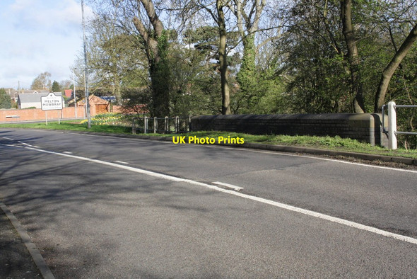 Photo 6"x4" A607 Thorpe Road at Thorpe Bridge Melton Mowbray c2012