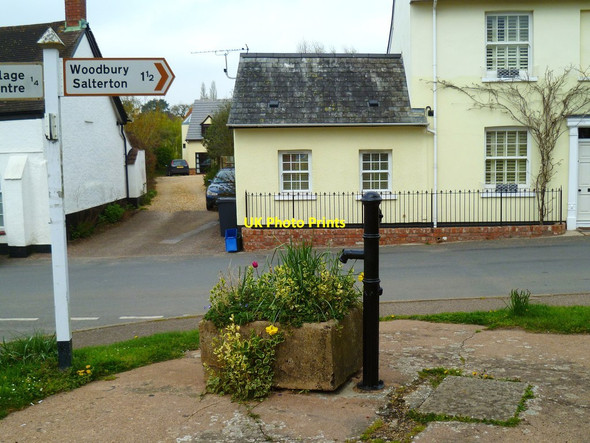 Photo 6"x4" The village pump at Woodbury Woodbury\/SY0187 c2012