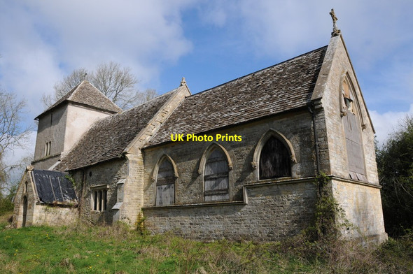 Photo 6"x4" Newington Bagpath church Newington Bagpath c2012