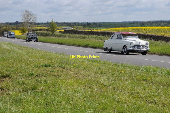Photo 6"x4" Vintage cars on the A46 (1) Barton End c2012