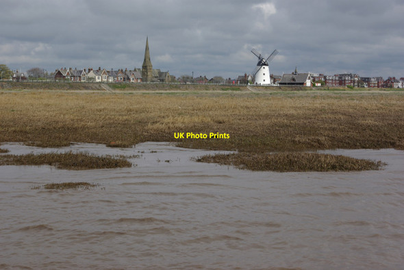 Photo 6"x4" Ribble Estuary, Lytham Lytham c2012
