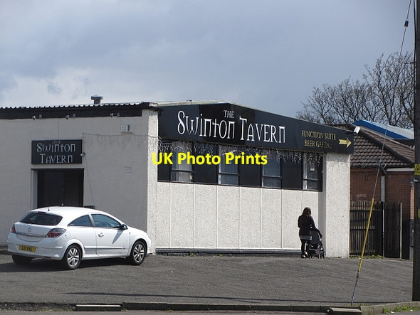 Photo 6"x4" The Swinton Tavern Swinton\/NS6864 c2012