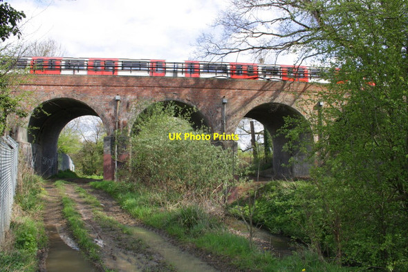 Photo 6"x4" Railway viaduct over stream and path Loughton\/TQ4396 c2012