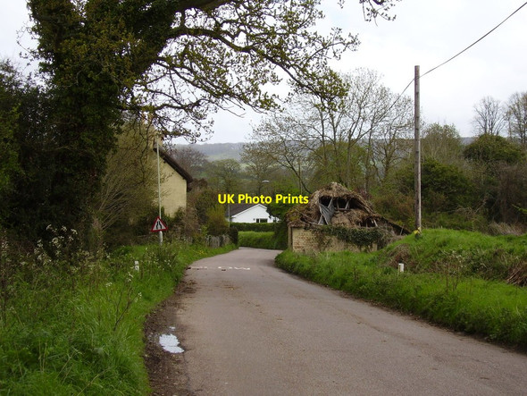 Photo 6"x4" Approaching Tipton Vale Fluxton c2012
