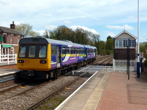 Photo 6"x4" Kiveton Park station and signal box  Kiveton Park\/SK4983 c2012