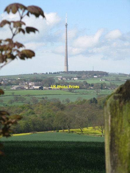 Photo 6"x4" Emley Moor TV mast Thorncliff c2012