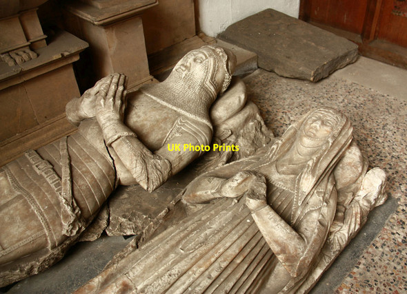 Photo 6"x4" St Mary, Hornby - Effigies Hornby\/SE2293 c2012