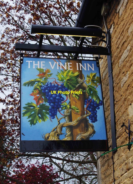 Photo 6"x4" The Vine Inn (2) - sign, 19 Church Street, Market Deeping Market Deeping c2012