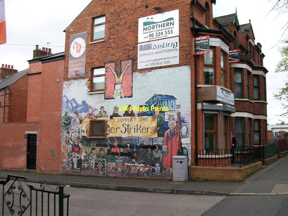 Photo 6"x4" The Hunger Strikers' Mural in Hugo Street Belfast c2012