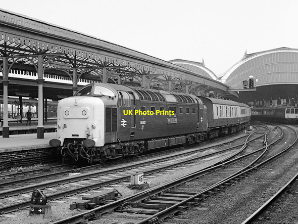 Photo 6"x4" York railway station - (10) York\/SE5951 c1980