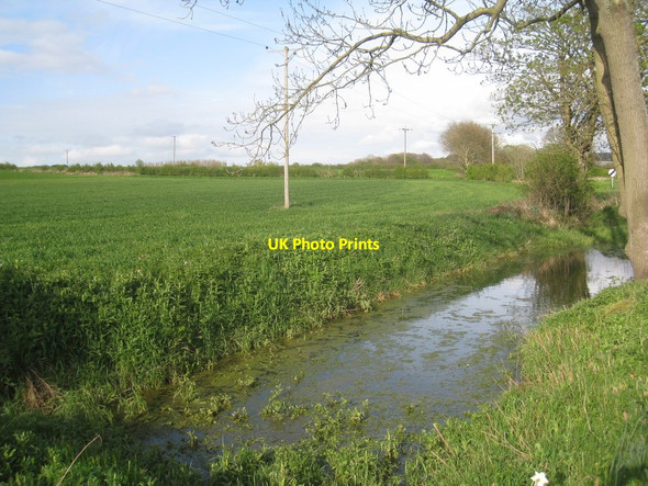 Photo 6"x4" Pond at Everthorpe Everthorpe c2012