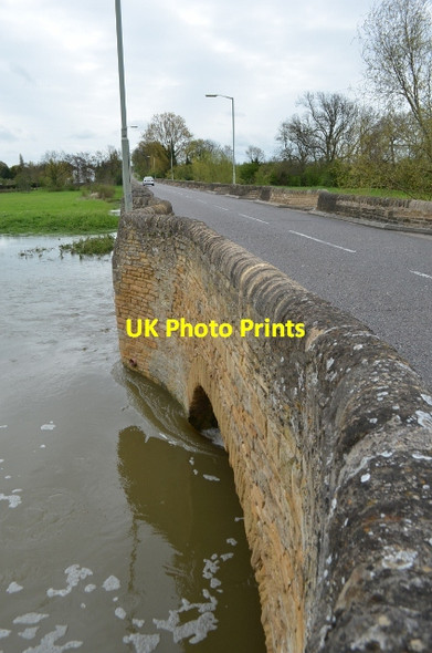 Photo 6"x4" Bromham Bridge Kempston c2012