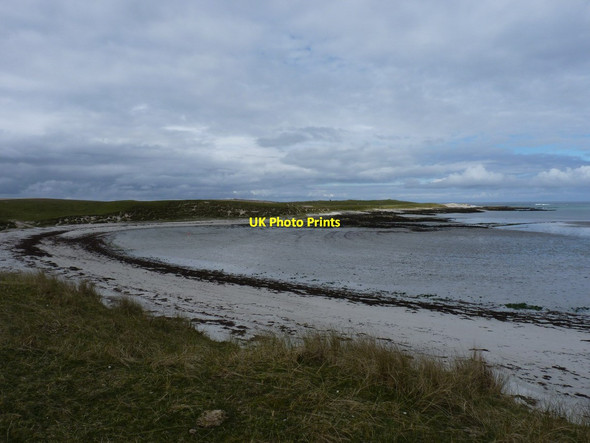 Photo 6"x4" The western end of Tr\u00c3\u00a0igh nam Faoghailean Hogha Gearraidh c2012