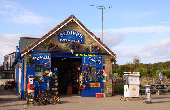Photo 6"x4" The Aidensfield Garage Goathland c2011