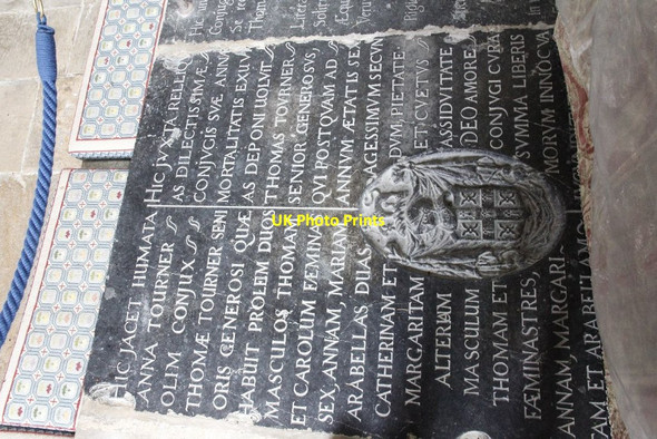 Photo 6"x4" One of the graves Kelmscot c2012
