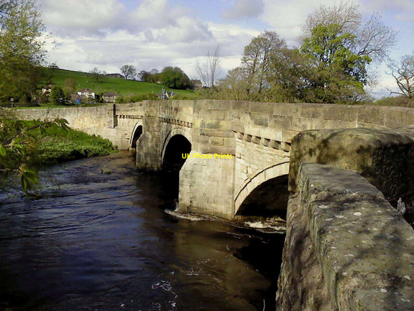Photo 6"x4" Coffee coloured River Nidd Clint\/SE2559 c2012