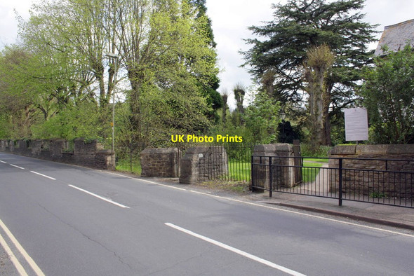 Photo 6"x4" Cemetery entrance, Chainhill Road Wantage c2012