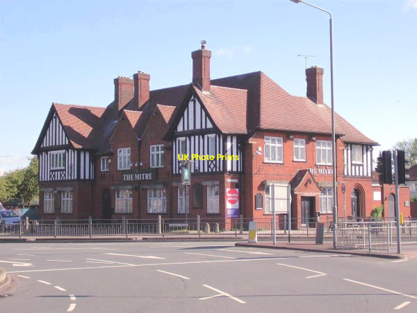 Photo 6"x4" The Mitre Allenton c2012