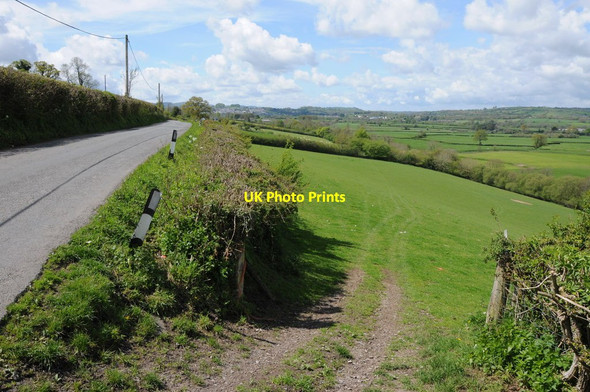 Photo 6"x4" The Twyi valley Cwmifor c2012