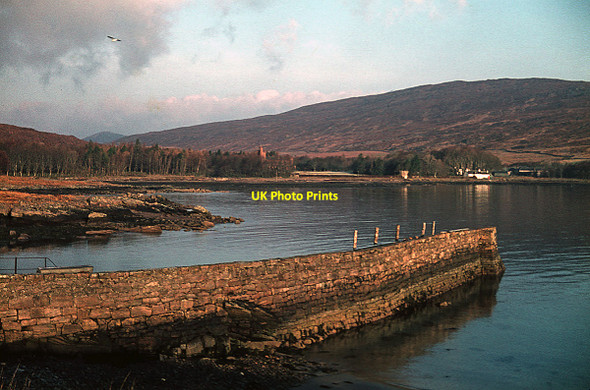 Photo 6"x4" Pier in Loch Scresort Kinloch\/NM4099 c1963