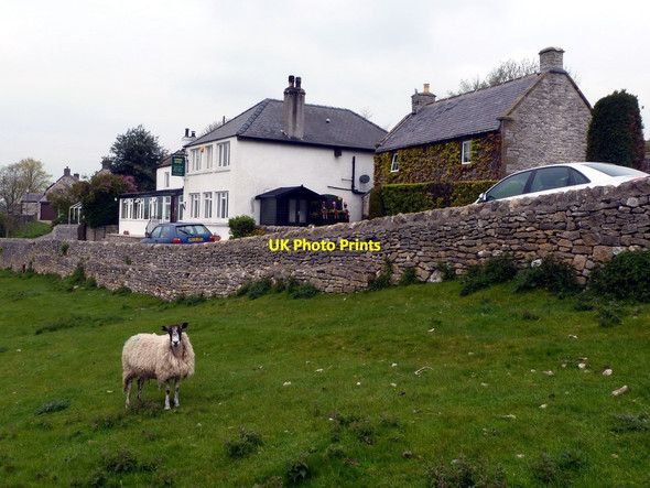 Photo 6"x4" The Lathkil Hotel Bakewell c2012