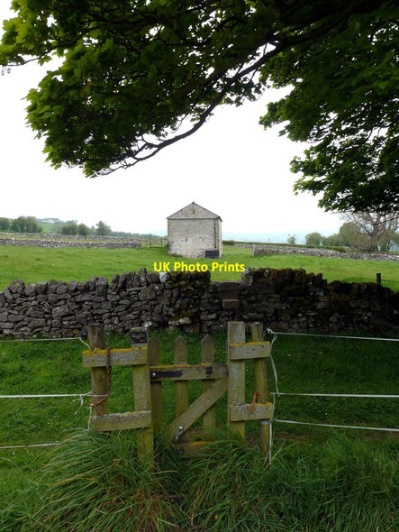 Photo 6"x4" Gate, stile and barn Bakewell c2012
