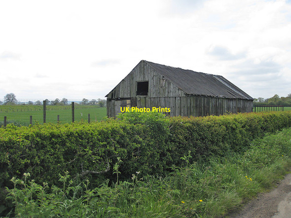 Photo 6"x4" Wooden barn Great Barugh c2012